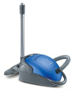 Vacuum Cleaner Bosch BSG 72230 Photo review