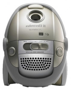 Vacuum Cleaner Electrolux ZUS 3388 Photo review