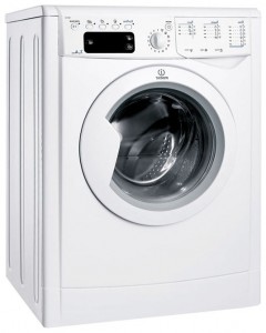 çamaşır makinesi Indesit IWSE 6125 B fotoğraf gözden geçirmek