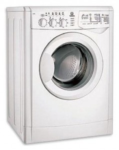 çamaşır makinesi Indesit WISL 106 fotoğraf gözden geçirmek